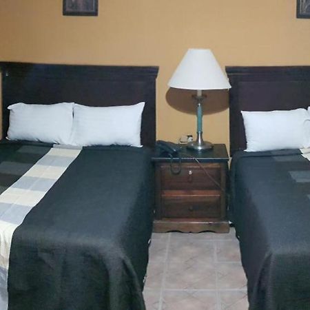 Hotel La Posta Monclova Zewnętrze zdjęcie